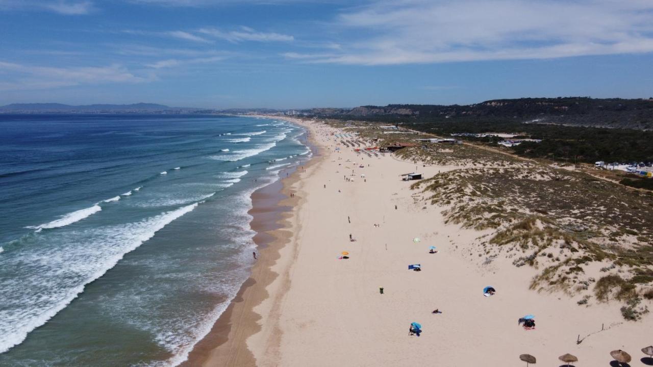 Manawa Camp Bed & Breakfast Costa da Caparica Exterior photo
